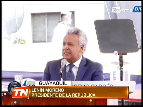 Ceremonia y desfile naval en honor al combate de Jambelí