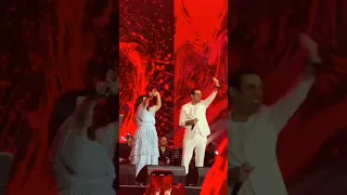 محمود الليثي وشرين عبد الوهاب عم المجال كله اللي باعني برحتو      دندنها