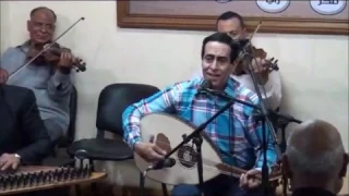 احبك يانى   غناء وصولو العود الفنان علاء قرمان   صالون المنارة          دندنها