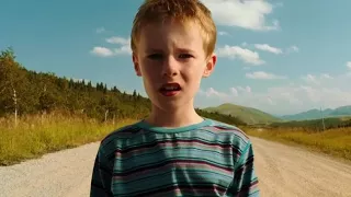 فيلم الطفل الأمريكي يسافر إلى جميع أنحاء العالم على متن قطار وحيدا روعة 2019 HD 