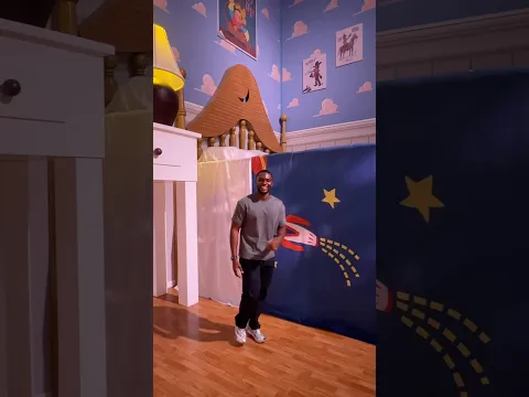 This held my inner child🥺🥺 watch till the end #mundopixar #london