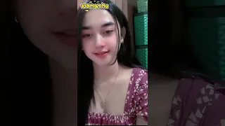 ada apa di live wanita cantik ini penonton sampai kaget 