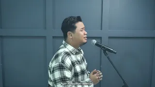 cinta diantara kita nike ardilla ft deddy dores cover by titomunandar