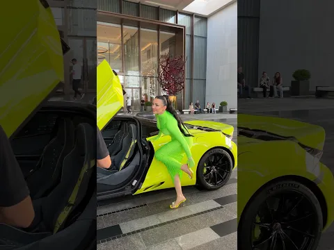 Queen is there… 💚 👸🏽 🐍 #bts #fashion #fypシ #supercars #viralvideo