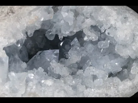 セレスタイト(天青石) クラスター 1.1kg｜天然石 通販 キラリ石