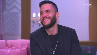 معكم منى الشاذلي مكانش بياخدني معاه عقدة أمير عيد مع مباريات الأهلي 