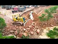 Lagu Incredible 18ton Dump Truck Rear Wheel Was Stuck, The Komatsu D58E Dozer Need to Repair Back