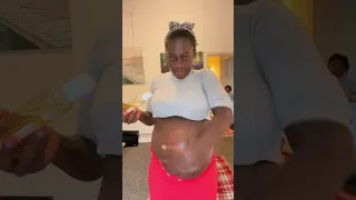 Moisturise Tummy To Avoid Itchy That Can Cause Starch Marks 