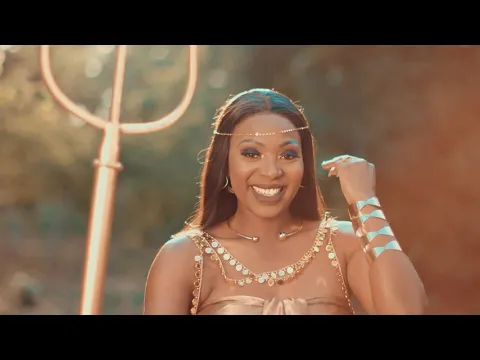 Download MP3 Liloca - Hoyo-Hoyo Maxaka [Official Video]