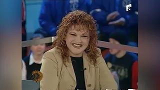 Maria Cârneci, apariție rară în haine moderne! Cum arăta la emisiunea lui Andrei Gheorghe