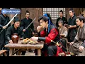 Lagu Preman membuli pelayan miskin, tapi master kungfu muda menumbangkannya seketika!