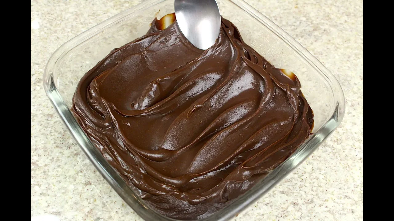 Receita de Ganache de Chocolate para Recheios |Chef Marcos Aurélio - Ewerton Santana - Olho de Dono. 