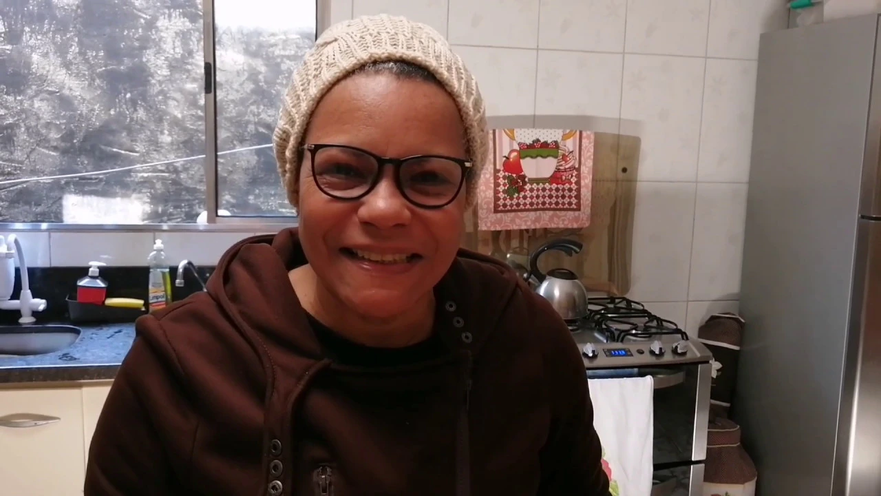 INSCREVA SE ## Vamos aprender a fazer este SUPER BOLO DE AIPIM COM COCO E LEITE CONDENSADO receita .. 