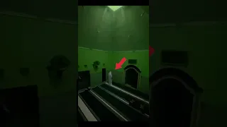 ذهب لصلاة الفجر لكنه رأى شيئا غريبا 