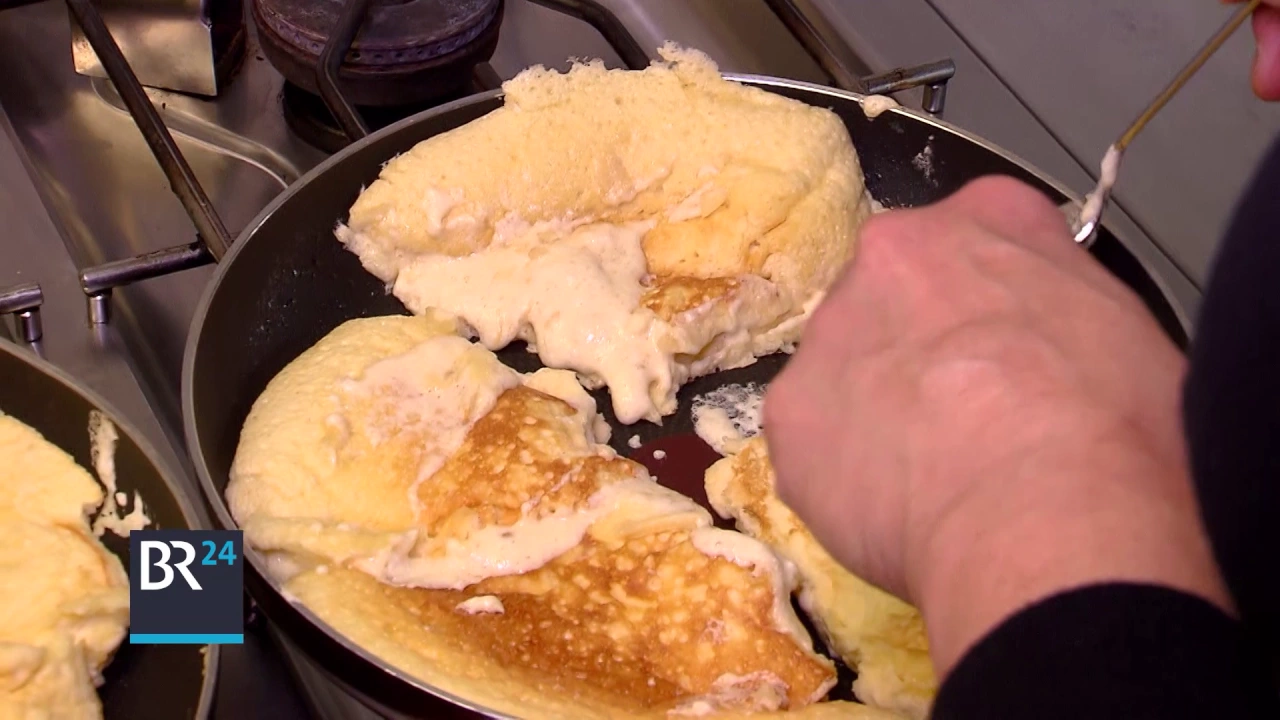 Austrian Kaiserschmarrn: original recipe. 