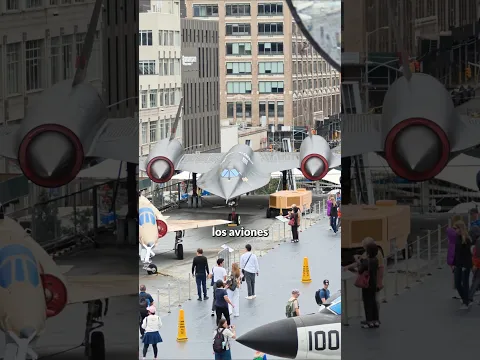 ME VOLÓ LA CABEZA!!! Portaaviones en New York