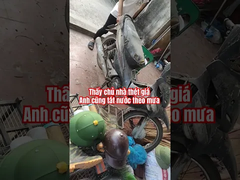 Chủ nhà chờ đợi mang tiền đến mãi