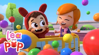 Wheels on the Bus 🚌 & Peek a Boo - Sing & Play with Lea and Pop!