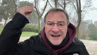 Cuando hay pánico debemos acudir a…. La Teoría de la Opinión Contraria. José Luis Cava