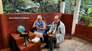 Como Hace Mucho Frio les Hice el Más Sabroso Caldo de Papa Diferente y Bien Ranchero