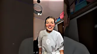 كلها صفراء كلها شايله كلها مسكت بعض معيره دندنها