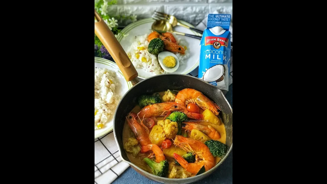 Nonya Prawn Curry & Sweetcorn Coconut Rice