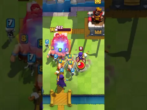 NOOB FAZENDO NOOBICE - COITADA DA MINIPÉKA 😂 #clashroyale #shorts #momentosengraçados