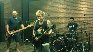 scared of bums air mata api cover lagu iwan fals 