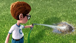 بيهاجم عش النمل بأستمرار فبيقرروا النمل انهم يقلصوا الولد لحجم نملة عشان يعاقبوه 