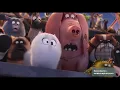 Snowball kisses Gidget REMEMBER MEEEEEEEEEEE The Secret Life of Pets-2016
