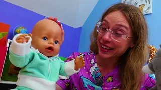 Emma-nukke lelueläintarhassa. Miltä norsu kuulostaa?