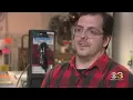 Download Lagu Local software engineer working to bring back pay phones