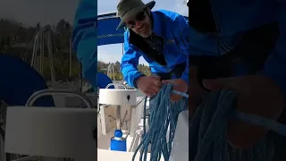 Clever Technique to Hang a Line on Itself for a Tidy Boat!!!