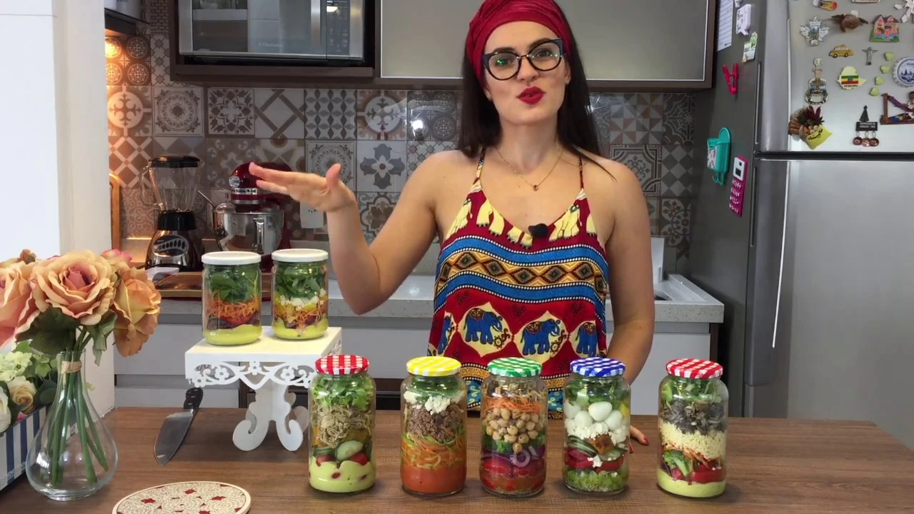 Receita do molho mostarda para salada: http://www.frangocombatatadoce.com/2017/01/24/molho-de-mostar. 