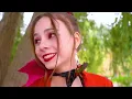 ¡Fui Adoptada por Bruja vs Vampiro! ¿Quién Será Expulsada de la Escuela de Magia Oscura?