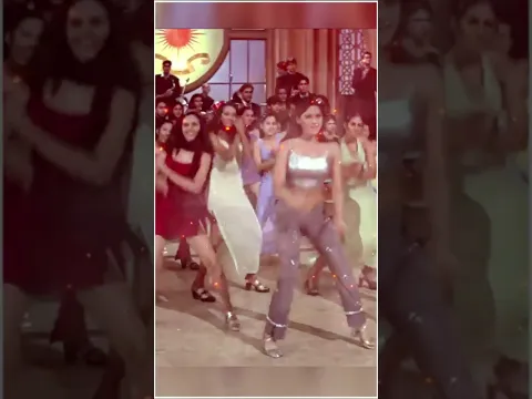 Kisi ki yaadon me khoye hue #shortvideo #mohabbatein