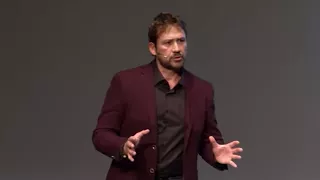 La vida está al otro lado del miedo | Miguel Angel Tobías & Gennet Corcuera | TEDxSevilla