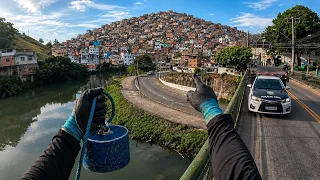 Fiz PESCA MAGNETICA em uma FAVELA do RIO DE JANEIRO