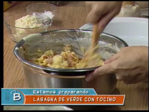 Lasagna de verde con tocino