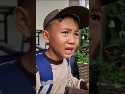 Tangis Seorang Anak yang Terluka oleh Ejekan Teman Sekolah