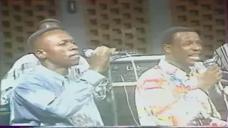 dindo yogo mokili echanger live tele zaire 1993 