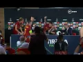 Download Lagu José Mourinho's press conference gatecrashed 🍾 | Roma players celebrate UECL triumph with the boss!