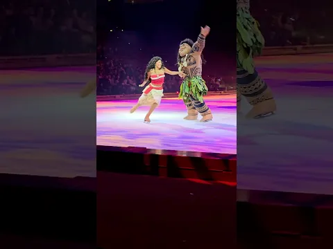 Maui Performs “You’re Welcome” for Moana on Ice! 🌊💪 | Disney On Ice