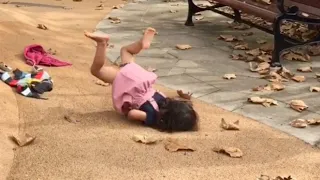 Funny Falling Little Girls Bloopers Kids Falling 