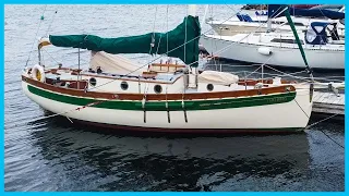 Would You SAIL THE WORLD on This 28′ Boat? [Full Tour] Learning the Lines