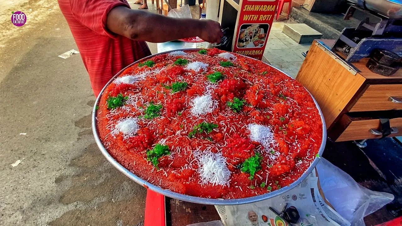 Giant Halwa Paratha of Mumbai     Street Food India