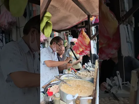 Ngon bổ rẻ xe súp đậu hủ bò viên bán vài tiếng là hết của cụ ông trên đường Minh Phụng Quận 6