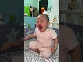 Download Lagu Em bé khóc