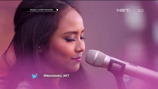 Download Gita Gutawa - Hingga Akhir Waktu feat Erwin Gitawa (Live at Music Everywhere) ** MP3