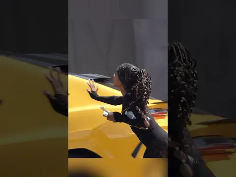 watch how fast my car changes her mind GOLD DIGGER😳 #fyp #viral #prank